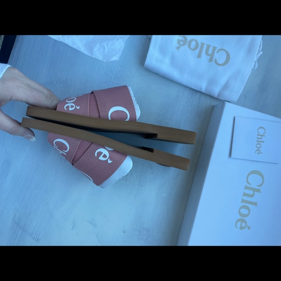❌SOLD❌Chloe Woody Logo Print Canvas Slides Sandals Slippers Pink White - Picture 8 of 10